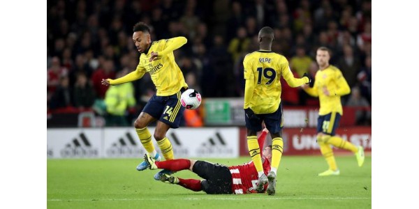 Arsenal viel uit de top vier in de Premier League